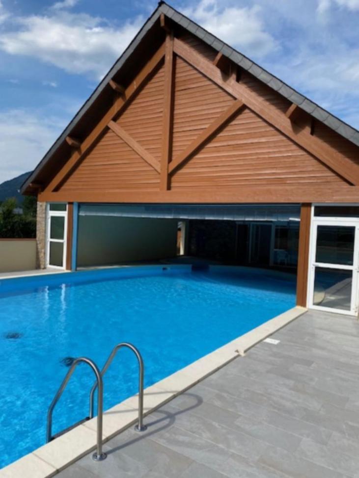 Appartement Tres Agreable Dans Belle Residence, Classe 3 Etoiles Par Le Comite Departementale Du Tourisme En Haute Garonne Bagneres-de-Luchon Bagian luar foto